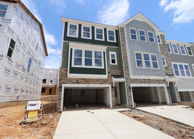 Property at 2718 Hunter Woods Dr, Apex, NC 27502, 4 beds, 3.5 baths