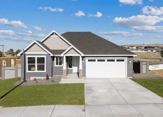 Property at 678 Tatoosh Ave, West Richland, WA 99353, 3 beds, 2 baths