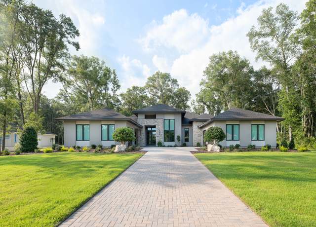 Property at Vizcaya Plan, Newberry, FL 32669, 4 beds, 3.5 baths