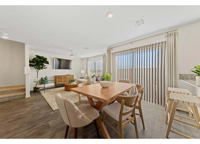 Property at 5701 Damrow Ave, Las Vegas, NV 89122, 4 beds, 2.5 baths