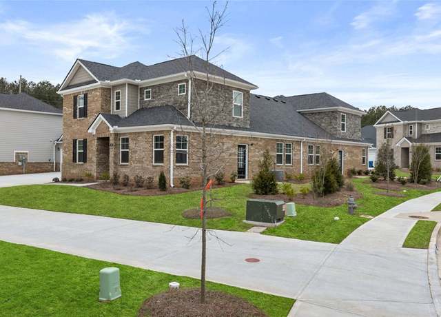 Property at 556 Silver Moon Dr, Loganville, GA 30052, 3 beds, 3 baths