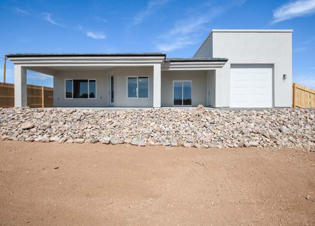 Property at 7575 E Towago Dr, Kingman, AZ 86401, 3 beds, 2 baths