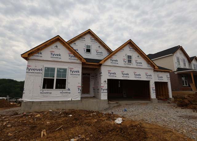 Property at 3994 Trailside Dr, Green Township, OH 45248, 3 beds, 2 baths