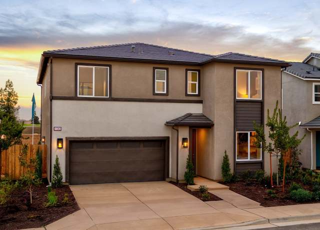 Property at 2882 E Corteza Dr, Fresno, CA 93730, 4 beds, 3 baths
