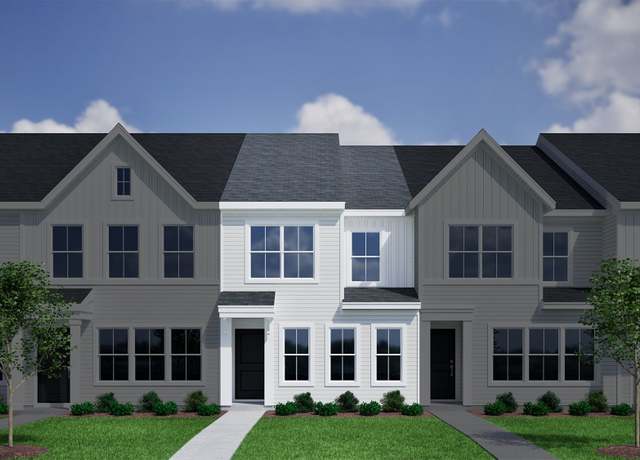 Property at 4724 Lakeview Rd, Charlotte, NC 28216, 3 beds, 2.5 baths