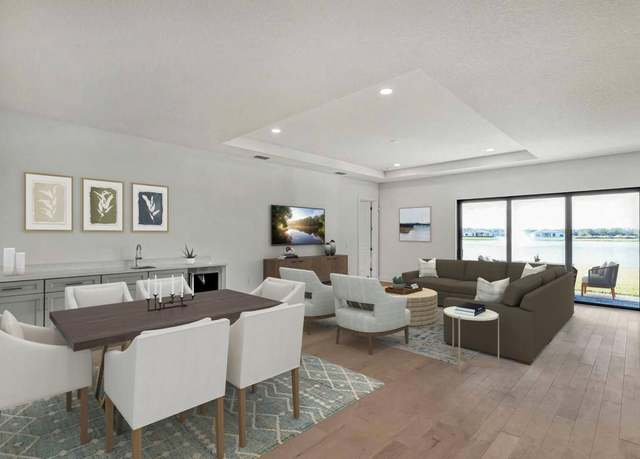 Property at 2593 Waterfront Cir, Sarasota, FL 34240, 4 beds, 3.5 baths