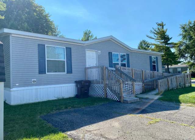 Property at 16400 Upton Rd #1, East Lansing, MI 48823, 3 beds, 2 baths