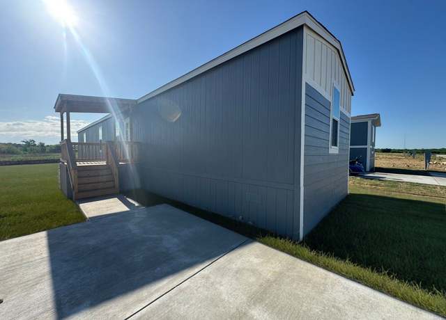 Property at 34 John Francis Rd, Crowley, TX 76036, 3 beds, 2 baths