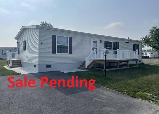 Property at 92 Fox Cir, Lockport, NY 14094, 4 beds, 2 baths