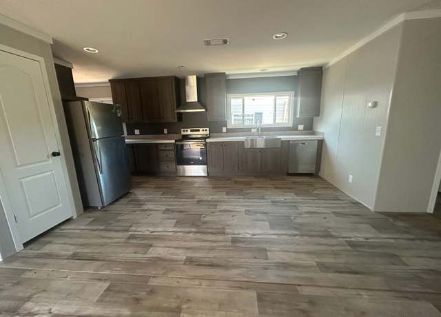 Property at 15070 E Colonial Dr #48, Orlando, FL 32862, 3 beds, 2 baths