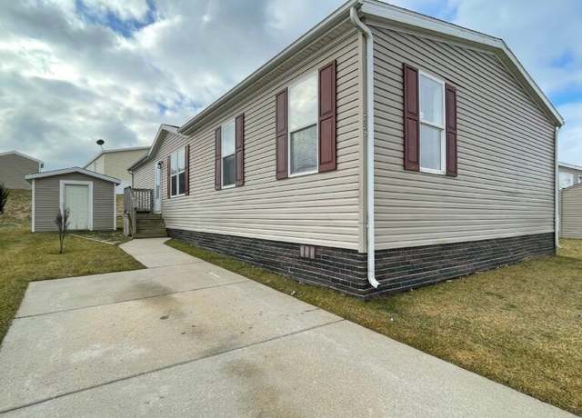 Property at 2625 Lexington Ct, Potterville, MI 48876, 4 beds, 2 baths