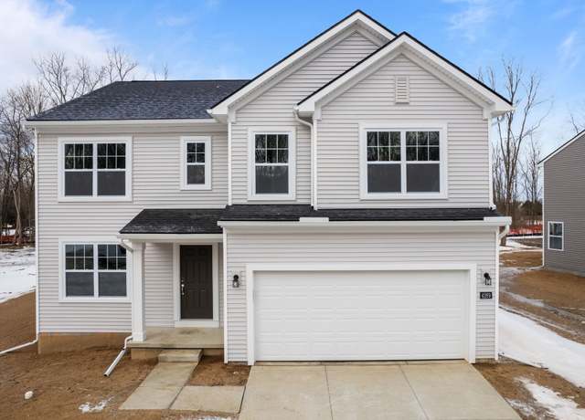 Property at 4269 Oak St, Grand Blanc, MI 48439, 4 beds, 2.5 baths