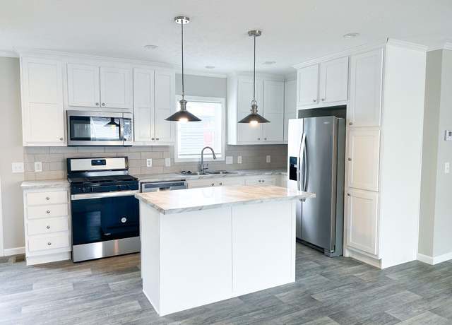 Property at PG B947P Plan, Charlotte, MI 48813, 3 beds, 2 baths
