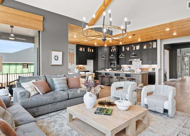 Property at Maverick Plan, New Braunfels, TX 78132, 5 beds, 3.5 baths