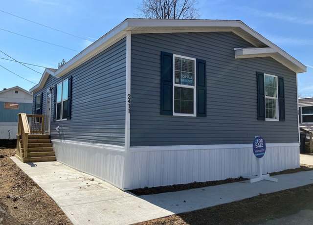 Property at 2411 Hawaii Drive Site #29, Janesville, WI 53548, 3 beds, 2 baths