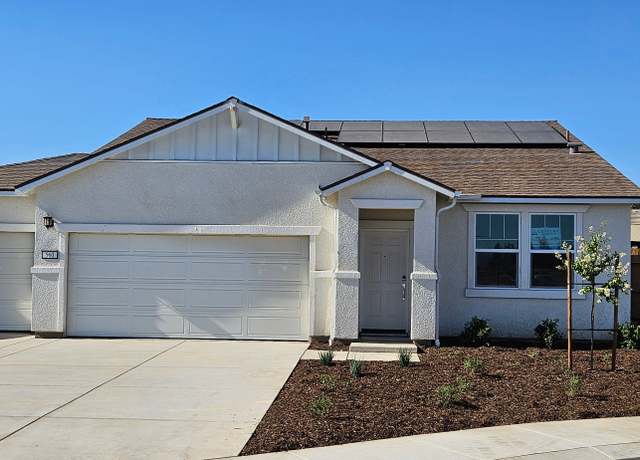 Property at 560 Victoria Ave, Chowchilla, CA 93610, 4 beds, 2 baths