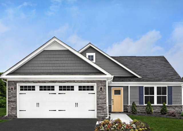 Property at 212 Southfork Dr N, Oakdale, PA 15071, 3 beds, 2 baths