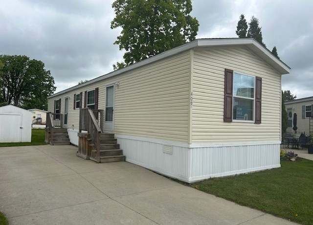 Property at 409 Flamingo #384, Rochester Hills, MI 48309, 2 beds, 2 baths