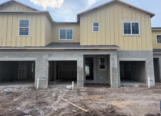 Property at 14828 Outfitter St, Orlando, FL 32824, 3 beds, 2.5 baths