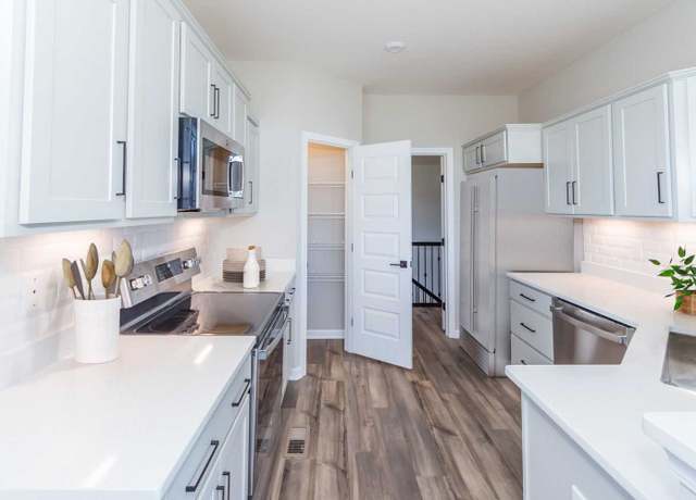Property at Waterton Plan, Lebanon, OH 45036, 2 beds, 2.5 baths