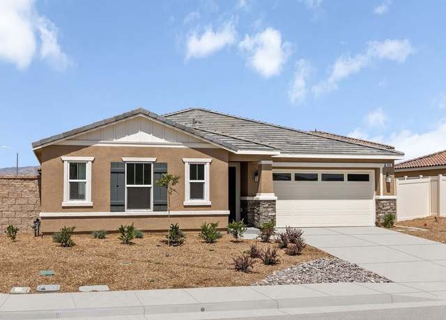 Property at 996 Woodstone Dr, San Jacinto, CA 92582, 3 beds, 2 baths