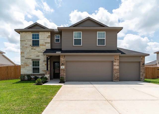 Property at 413 Twin Lakes Blvd W, West Columbia, TX 77486, 4 beds, 3.5 baths