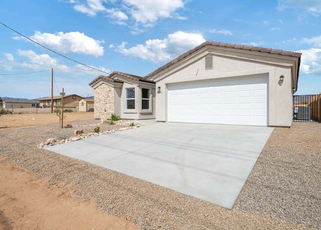 Property at 4340 N Pinal St, Golden Valley, AZ 86413, 3 beds, 2 baths