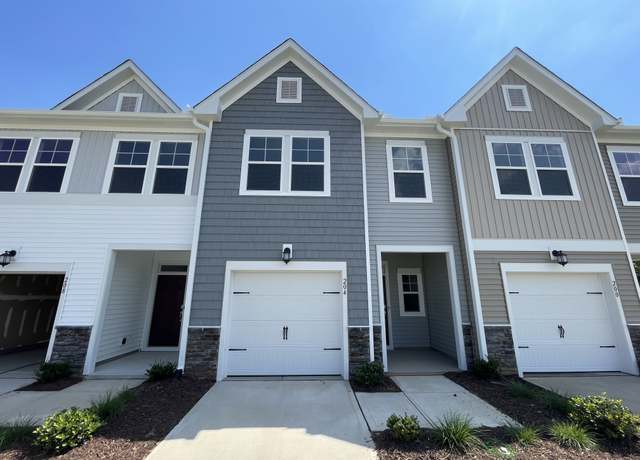 Property at 204 Paramount Dr, Smithfield, NC 27577, 3 beds, 2.5 baths