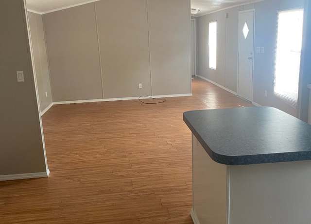 Property at 7117 SW Archer Rd #2834, Gainesville, FL 32608, 3 beds, 2 baths