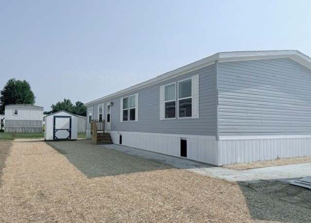 Property at 29829 W Essex Ct, Chesterfield, MI 48051, 4 beds, 2 baths
