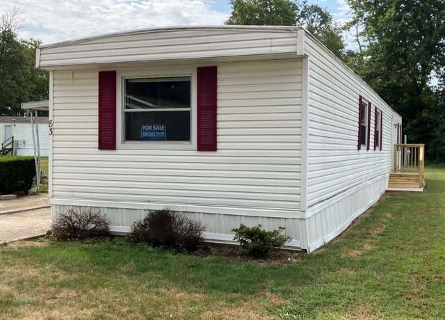 Property at 83 Loraine Dr #83, Galesburg, IL 61401, 3 beds, 1 bath