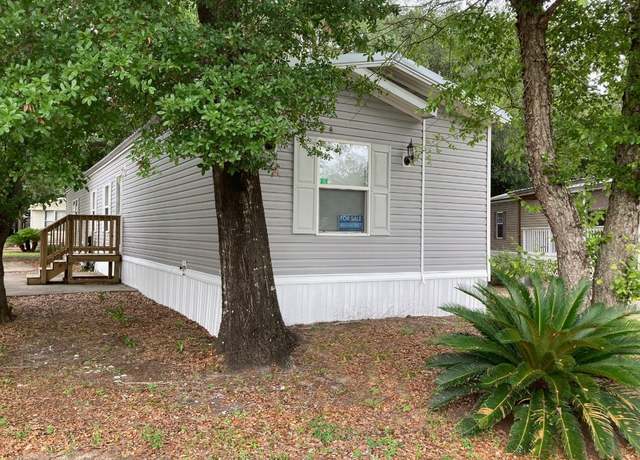 Property at 2600 W Michigan Ave Unit 117C, Pensacola, FL 32526, 3 beds, 2 baths