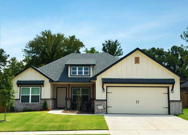 Property at 504 Courtney Dr, Sherman, TX 75092, 3 beds, 2 baths