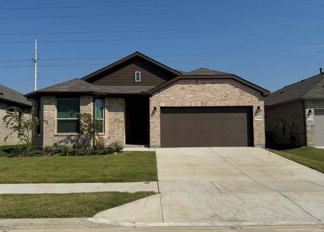 Property at 1225 Southwark Dr, Justin, TX 76247, 4 beds, 2 baths