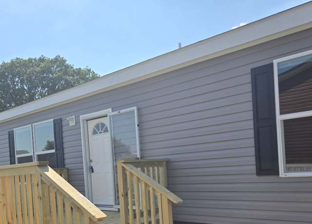 Property at 13700 Judson Rd #26, San Antonio, TX 78233, 3 beds, 2 baths