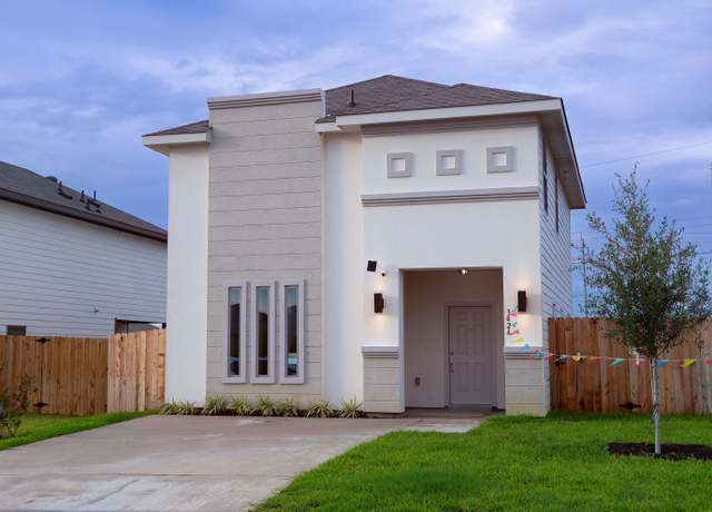 Property at 3424 Jorge Sosa Dr, Laredo, TX 78046, 3 beds, 2.5 baths