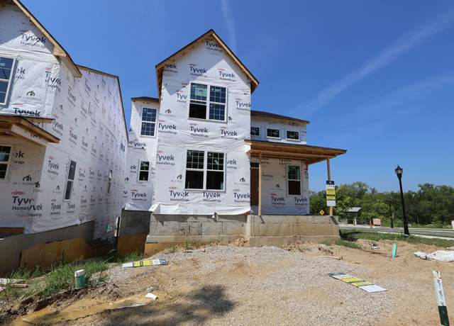 Property at 5694 Ohio Trl, Green Township, OH 45248, 3 beds, 2.5 baths