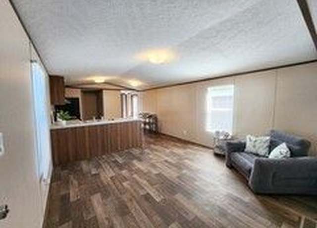 Property at 601 NE Flower Mound Rd #130, Lawton, OK 73507, 3 beds, 2 baths