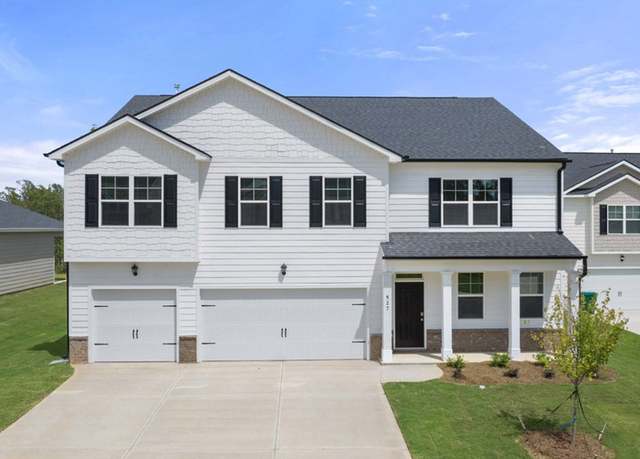 Property at 1029 Blue Juniper Cir, Loganville, GA 30052, 5 beds, 4.5 baths