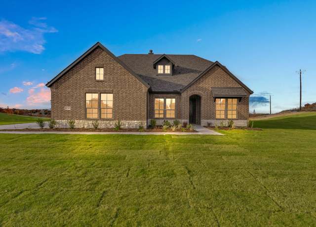 Property at 4249 Old Springtown Rd, Weatherford, TX 76085, 5 beds, 4 baths