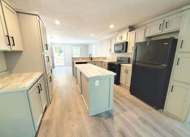 Property at 9277 Windjammer Dr #1259, Fair Haven, MI 48023, 3 beds, 2 baths