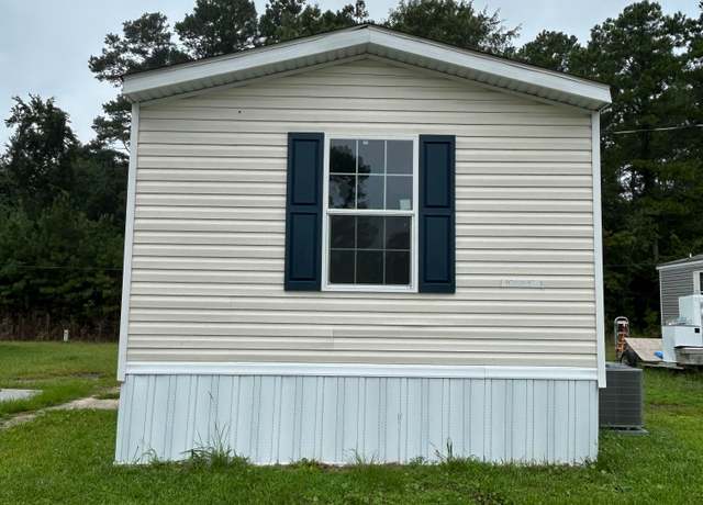 Property at Unit 31, Hubert, NC 28539, 3 beds, 2 baths
