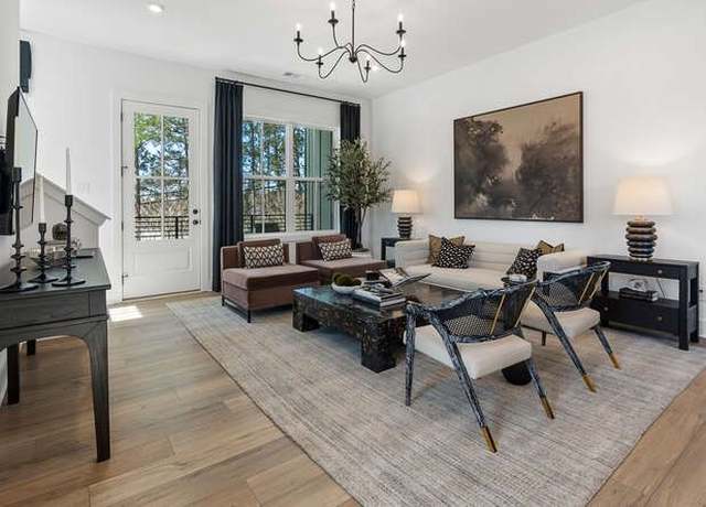 Property at 946 Hughley Cir, Atlanta, GA 30316, 3 beds, 3.5 baths