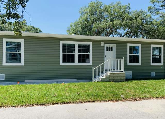 Property at 185 Millwood Rd, Leesburg, FL 34788, 3 beds, 2 baths
