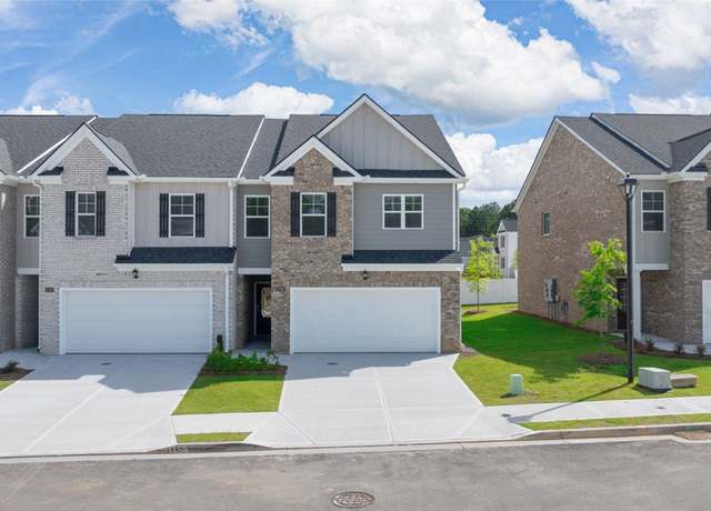Property at 205 Silver Moon Dr, Loganville, GA 30052, 4 beds, 2.5 baths
