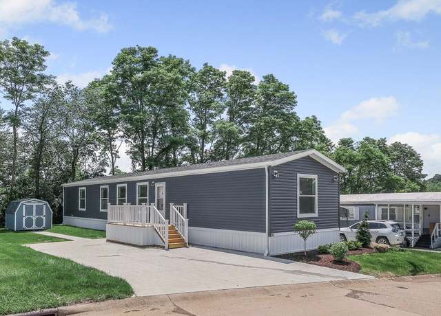 Property at 2408 Kingsbury Dr #78, Canton, OH 44706, 3 beds, 2 baths