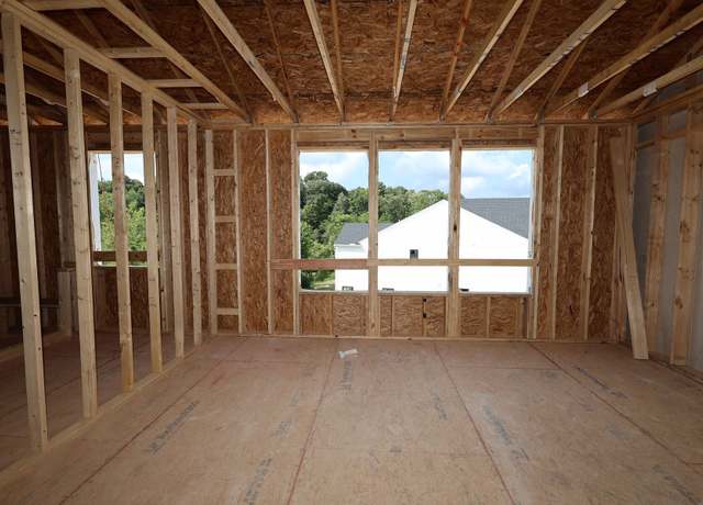 Property at 5636 Ohio Trl, Green Township, OH 45248, 3 beds, 2.5 baths