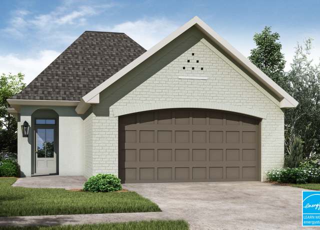 Property at 10415 Highland Lakes Dr, Denham Springs, LA 70726, 3 beds, 2 baths