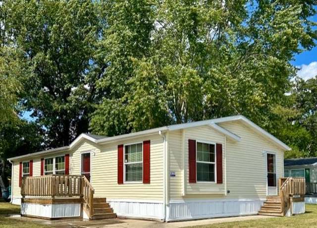 Property at Fortune 175 Oak Ridge Estates Plan, Elkhart, IN 46516, 3 beds, 2 baths