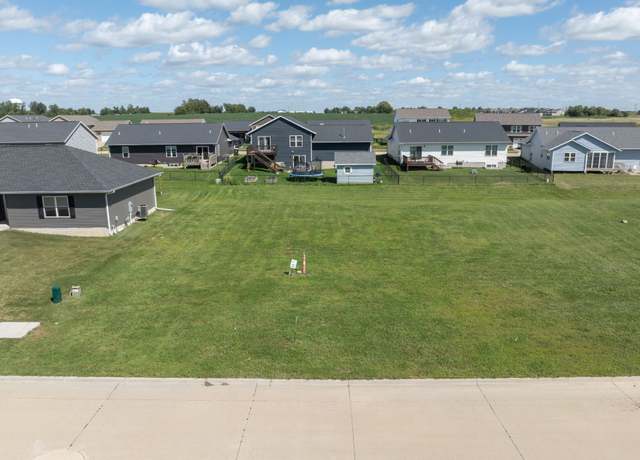 Property at 2927 Belle St SW, Cedar Rapids, IA 52404, 1 bed, 1 bath